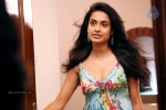 Sarah Jane Dias Hot Photos - 25 of 59