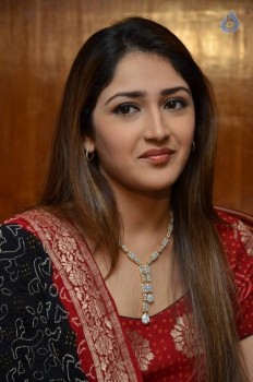 Sayyeshaa New Photos - 11 of 42