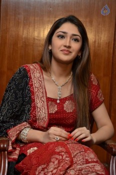 Sayyeshaa New Photos - 17 of 42