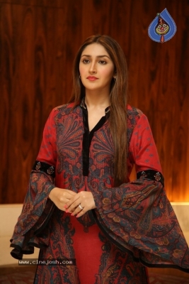 Sayyeshaa Pics - 1 of 19