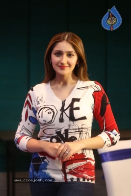 Sayyeshaa Saigal Photos - 17 of 21