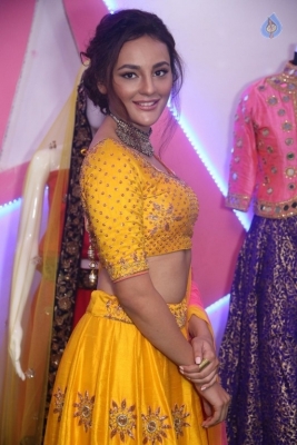 Seerat Kapoor New Gallery - 16 of 21