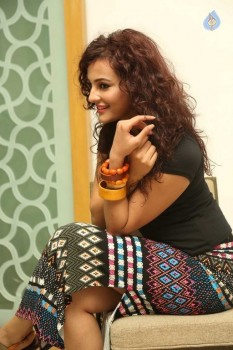 Seerat Kapoor New Photos - 11 of 52