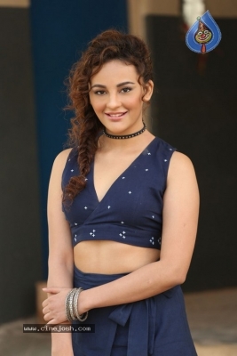 Seerat Kapoor Photos - 5 of 21