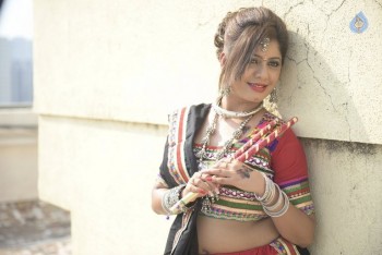 Sejal Mandavia Navratri Photo Shoot - 13 of 21