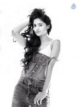 Shalini Vadnikatti New Photos - 8 of 34