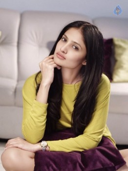 Shalini Vadnikatti New Photos - 26 of 34