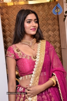 Shalu Gallery - 15 of 20