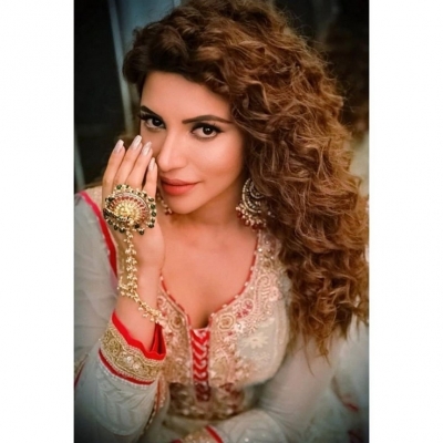 Shama Sikander Photos - 7 of 12