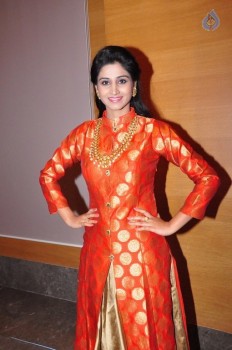 Shamili New Stills - 21 of 35