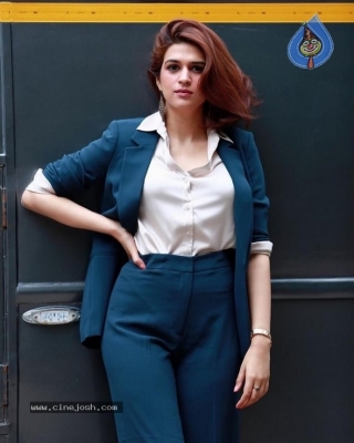 Shraddha Das Photos - 8 of 13