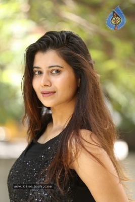 Shraddha Sharma Stills - 14 of 21