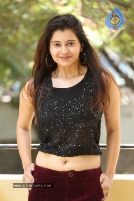 Shraddha Sharma Stills - 17 of 21