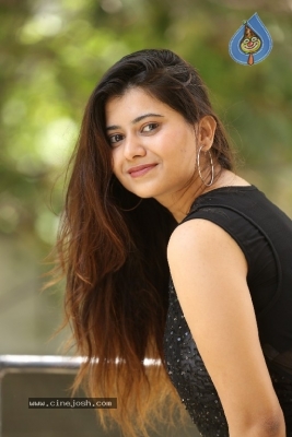 Shraddha Sharma Stills - 18 of 21