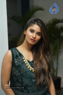 Shraddha Shashidhar Photos - 11 of 12