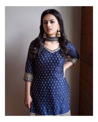 Shraddha Srinath Photos - 1 of 12