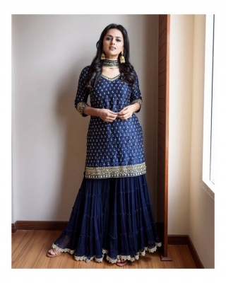 Shraddha Srinath Photos - 4 of 12