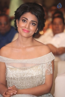 Shriya Saran Latest Images - 4 of 21
