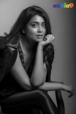 Shriya Saran Stills - 32 of 32