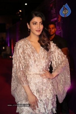 Shruti Haasan at Zee Apsara Awards - 2 of 42