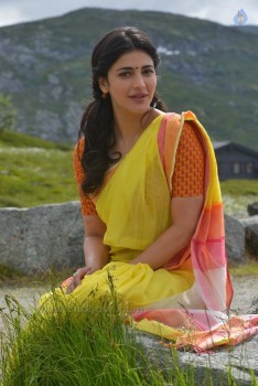 Shruti Haasan New Stills - 20 of 30