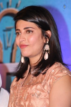 Shruti Haasan Photos - 19 of 21