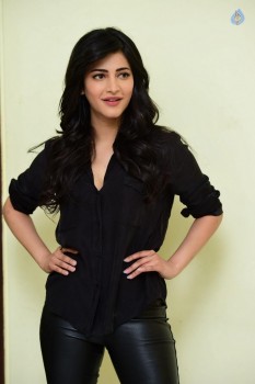 Shruti Haasan Pics - 5 of 38