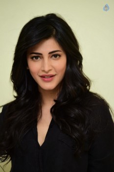 Shruti Haasan Pics - 13 of 38