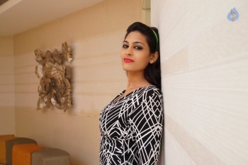 Shweta Jadhav Photos - 5 of 39