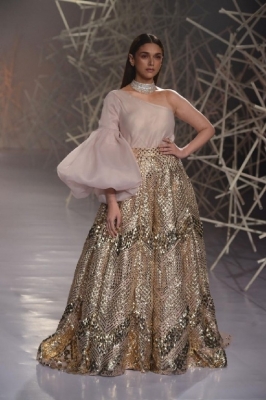 Shyamal And Bhumika At The India Couture Week - 7 of 21