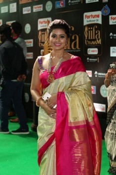 Sneha New Gallery - 19 of 21