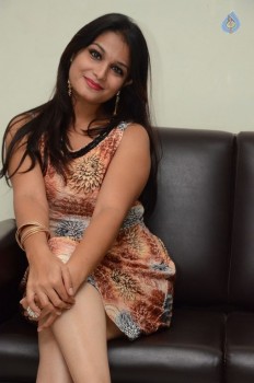 Sonakshi Dixit New Pics - 1 of 42