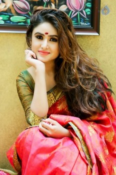 Sony Charishta Latest Glamour Stills - 8 of 8