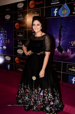 Sreemukhi At Zee Apsara Awards - 14 of 21