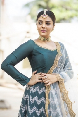 Sreemukhi Photos - 4 of 5