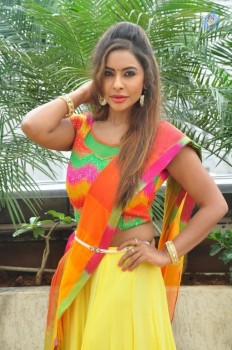 Sri Reddy Latest Photos - 9 of 35