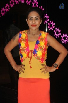 Sri Reddy Pics - 20 of 39