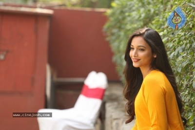 Srinidhi Shetty Photos - 16 of 20