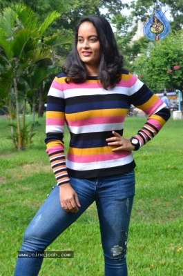 Suja Varunee Stills - 8 of 16