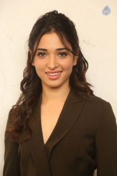 Tamanna at Oopiri Press Meet - 5 of 38