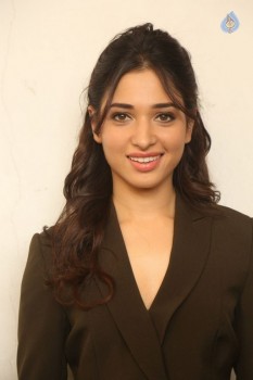 Tamanna at Oopiri Press Meet - 16 of 38