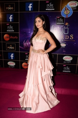 Tridha Choudhary At Zee Apsara Awards - 17 of 39