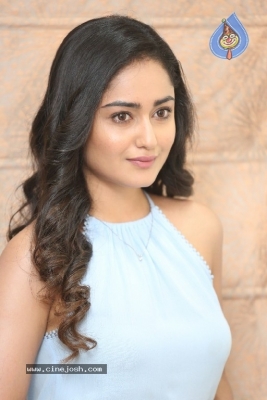 Tridha Choudhury Photos - 21 of 21