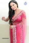 Veena Malik Hot Stills - 68 of 91