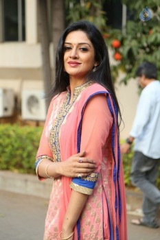 Vimala Raman Latest Gallery - 16 of 69