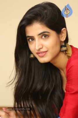 Vinali Bhatnagar Stills - 20 of 21