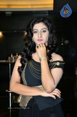 Vishnu Priya Gallery - 5 of 20