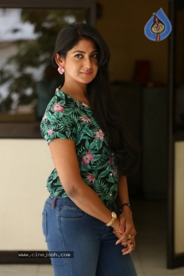 Yagna Shetty Photos - 10 of 21