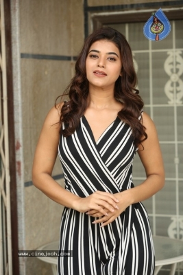 Yamini Bashker Latest Pics - 7 of 39
