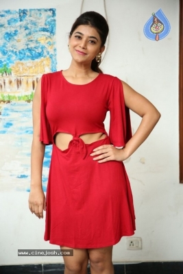 Yamini Bhaskar New Pics - 4 of 20